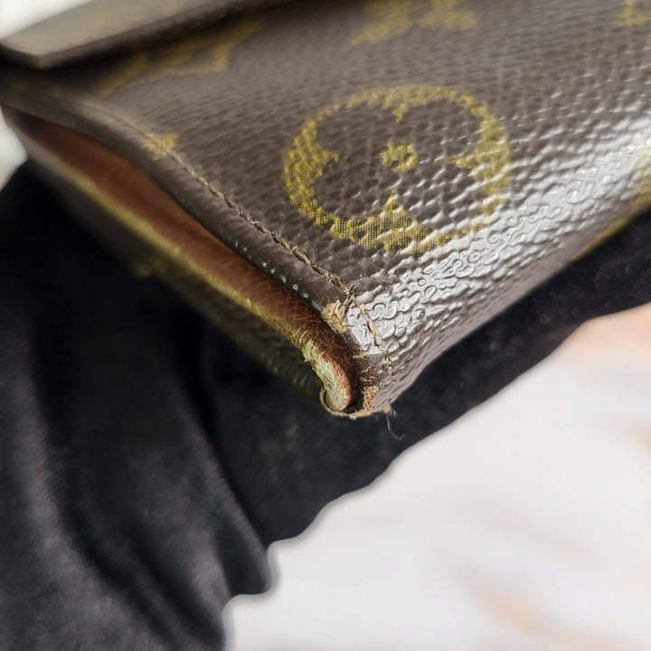 Louis Vuitton Monogram Vintage Compact Wallet