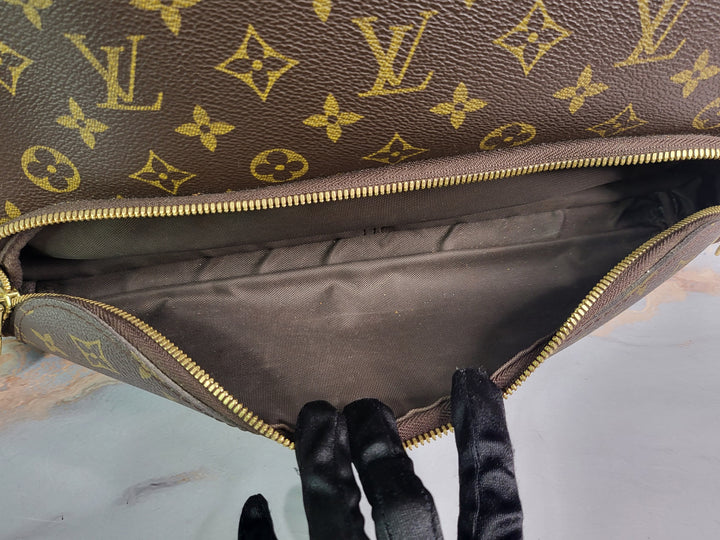 Louis Vuitton Monogram Evasion Travel Bag