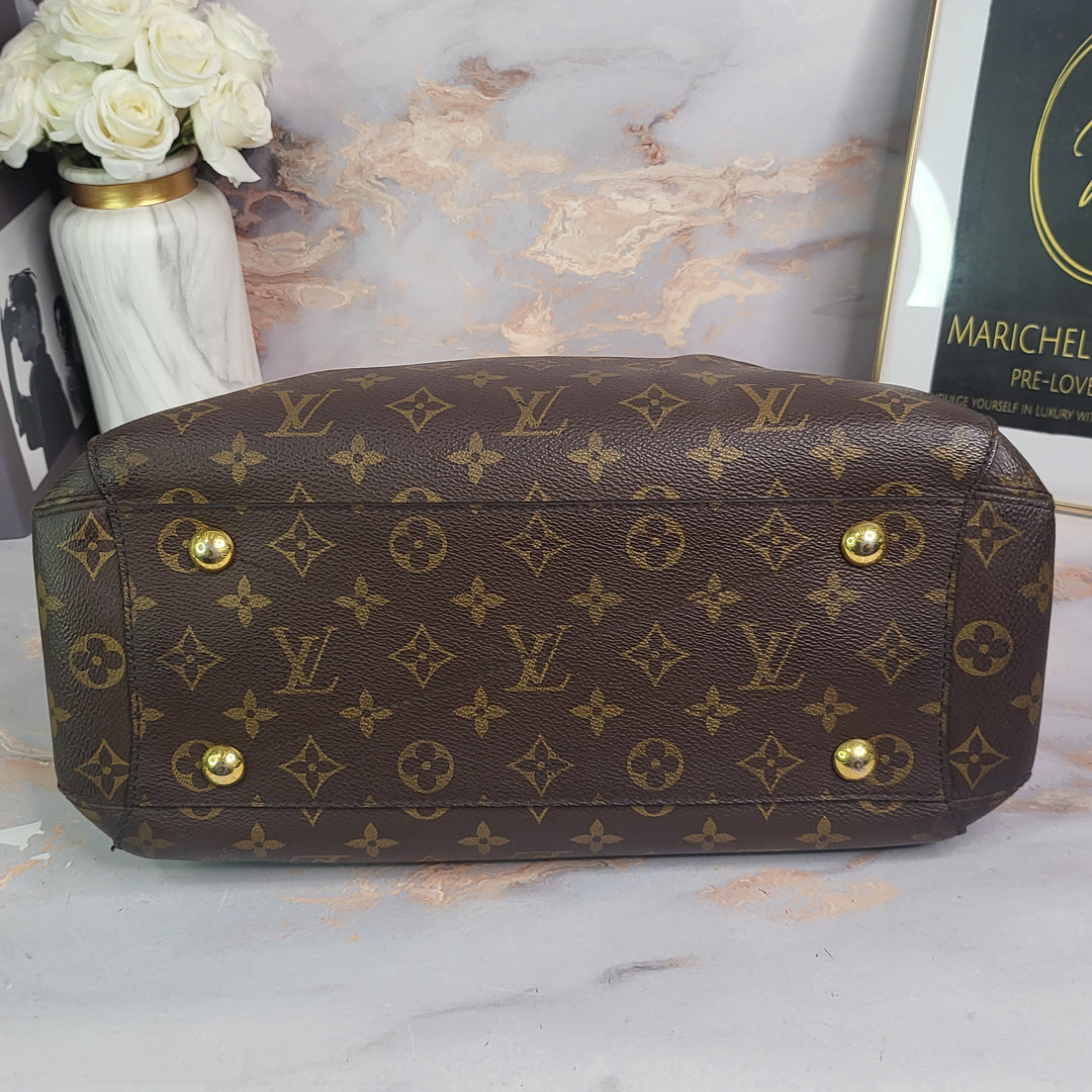 Louis Vuitton Monogram Montaigne MM