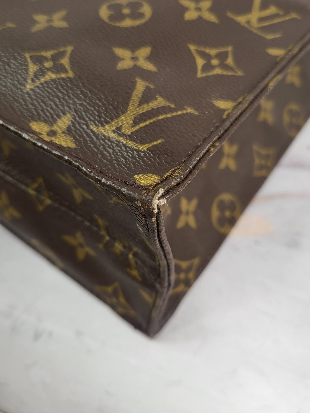 Louis Vuitton Monogram Sac Plat