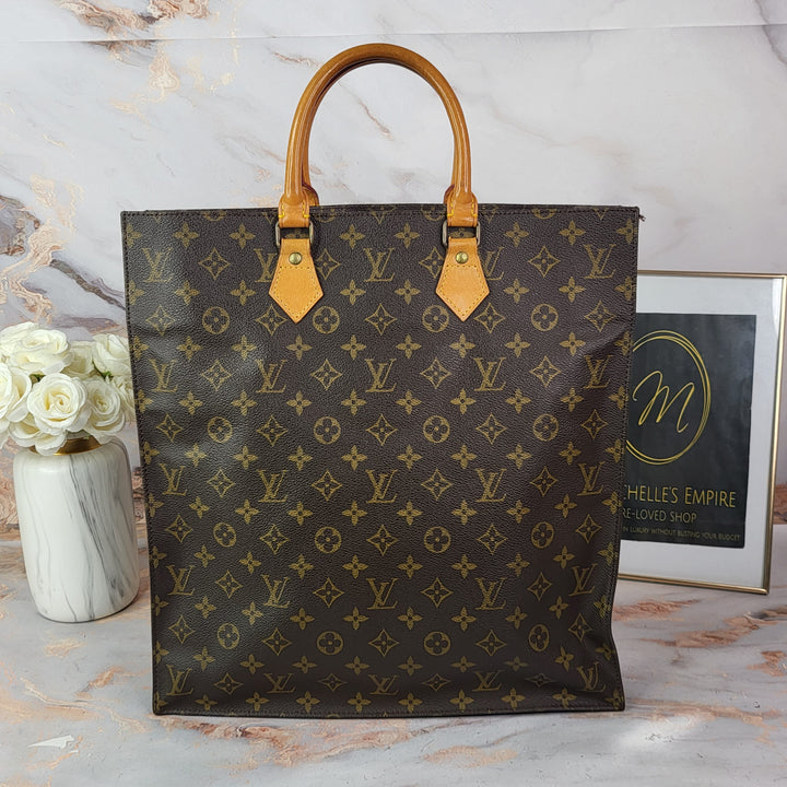 Louis Vuitton Monogram Sac Plat