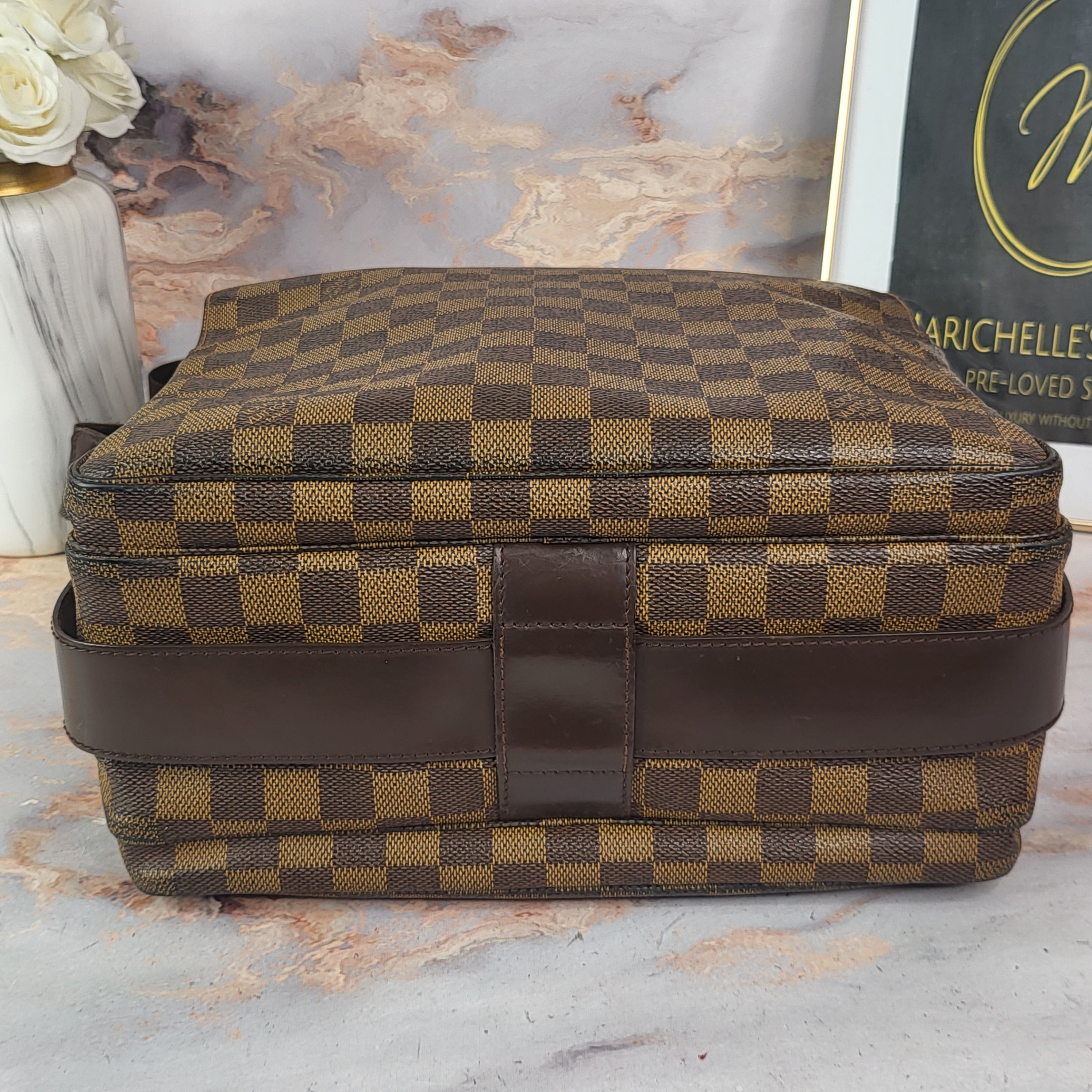 LOUIS VUITTON DAMIER EBENE NAVIGLIO MESSENGER BAG REVIEW 