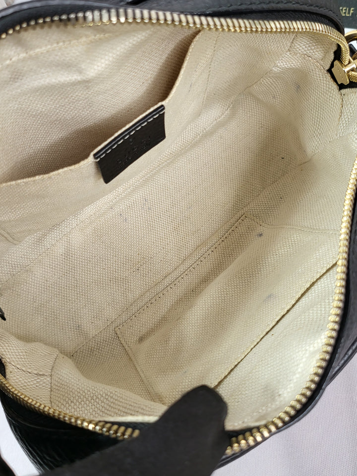 Gucci Pebbled Soho Camera Bag