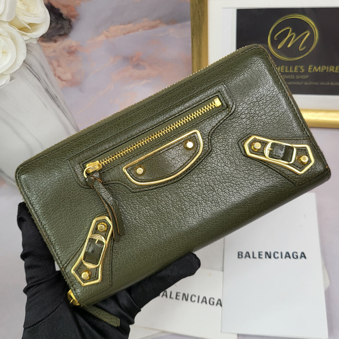 Balenciaga Calfskin Zippy Wallet