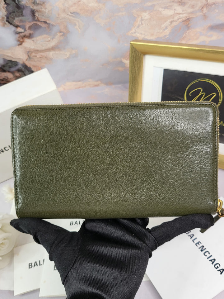 Balenciaga Calfskin Zippy Wallet