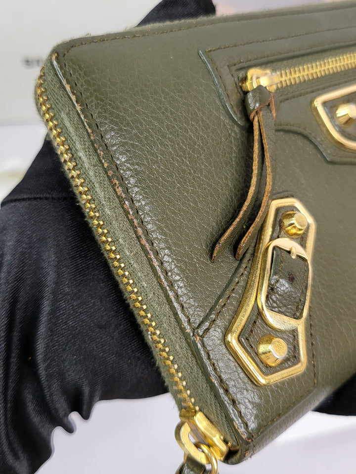 Balenciaga Calfskin Zippy Wallet