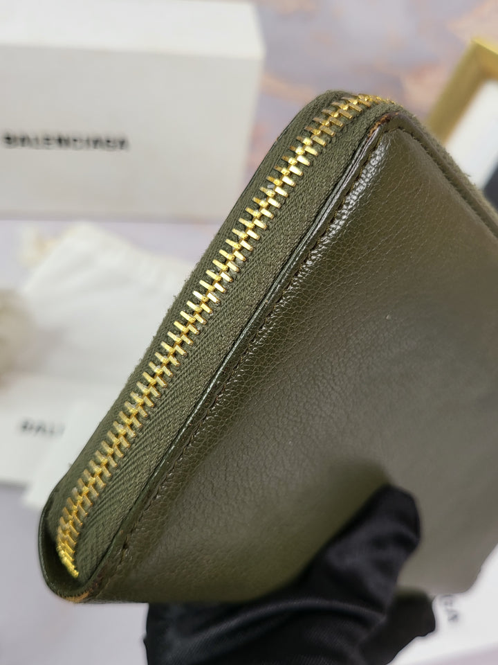 Balenciaga Calfskin Zippy Wallet