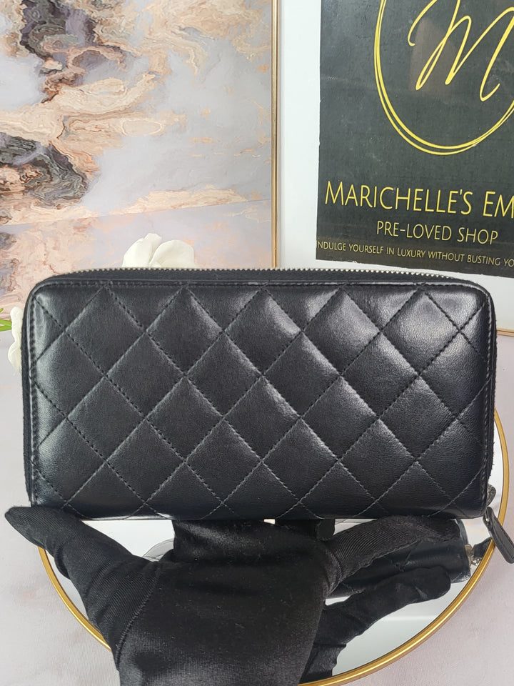 Chanel Lambskin Zippy Wallet