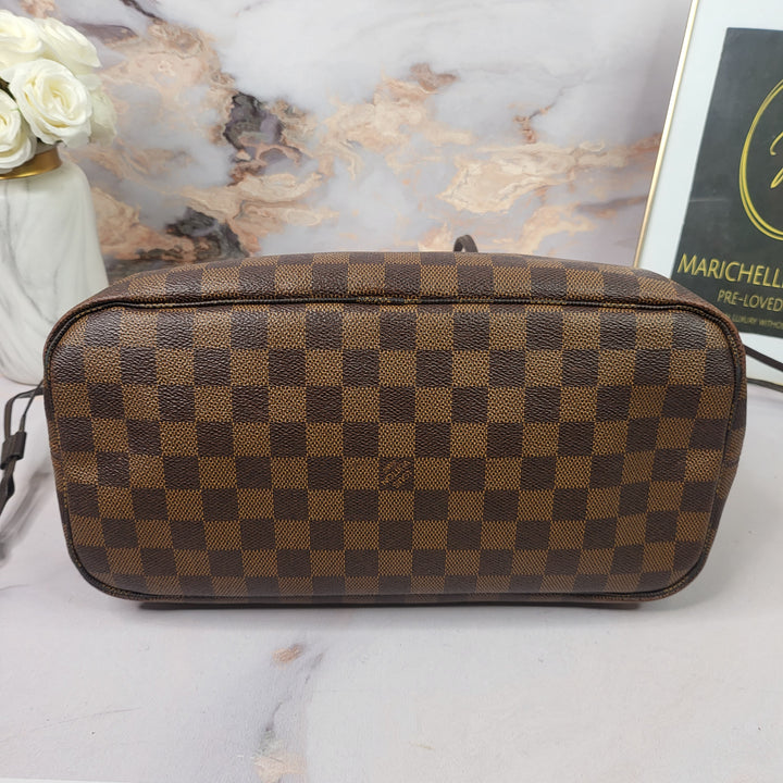 Louis Vuitton Damier Ebene Neverfull MM