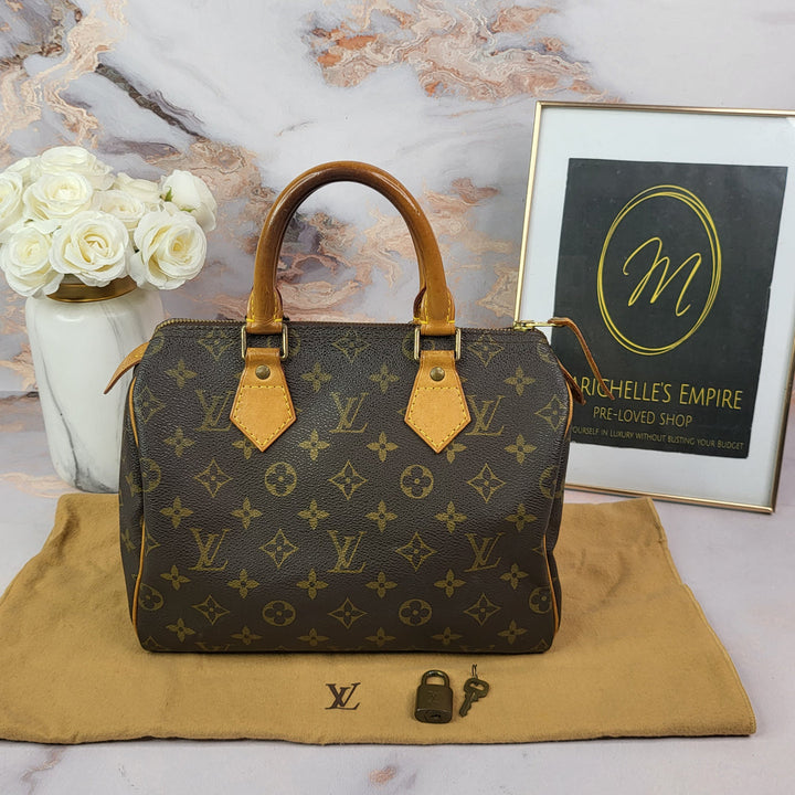 Louis Vuitton Monogram Speedy 25