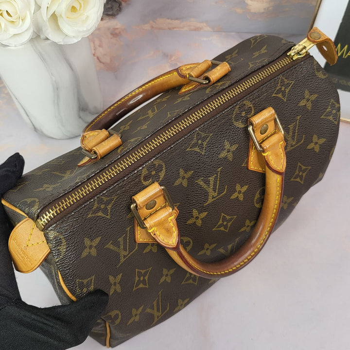 Louis Vuitton Monogram Speedy 25