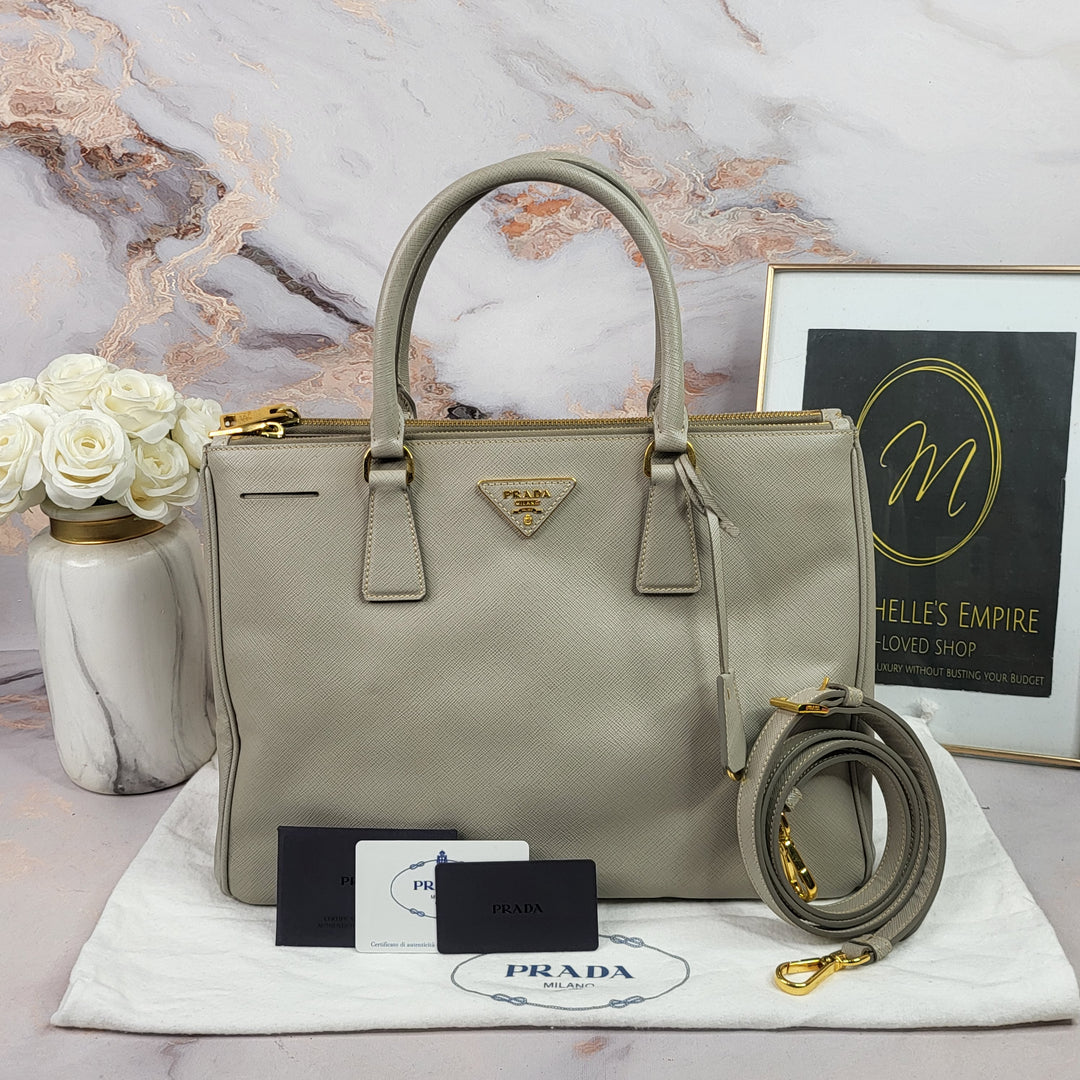 Saffiano Lux Large Prada Tote Bag Prada Pre-Loved Saffiano Lux