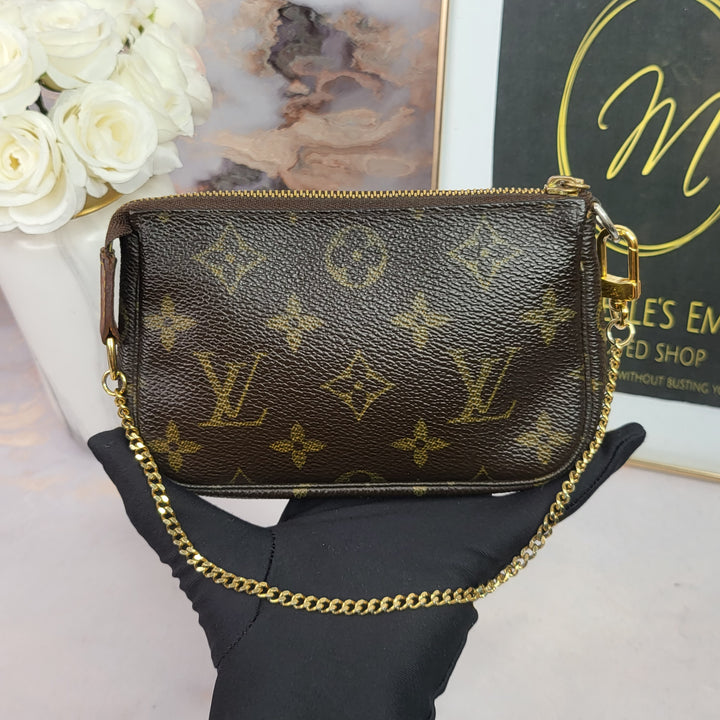 Louis Vuitton Monogram Mini Pochette