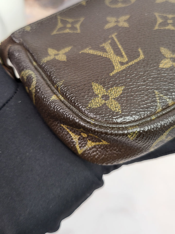 Louis Vuitton Monogram Mini Pochette