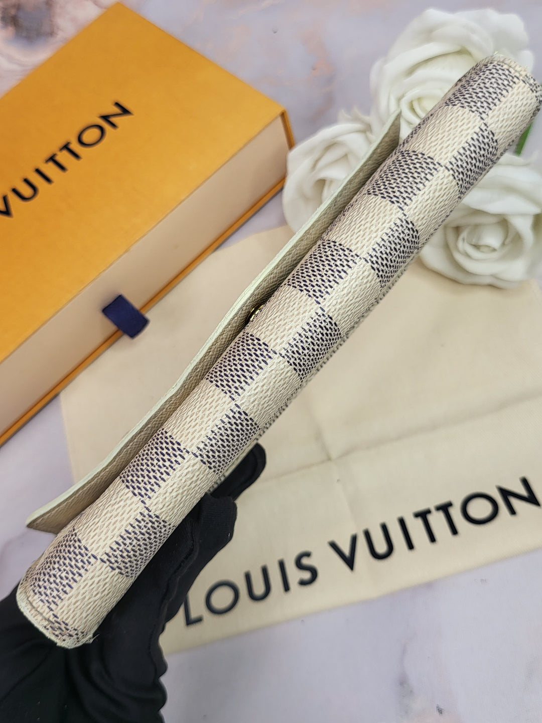 Louis Vuitton Damier Azur Sarah Wallet