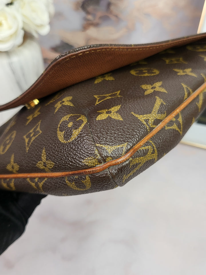 Louis Vuitton Monogram Salsa Short Strap