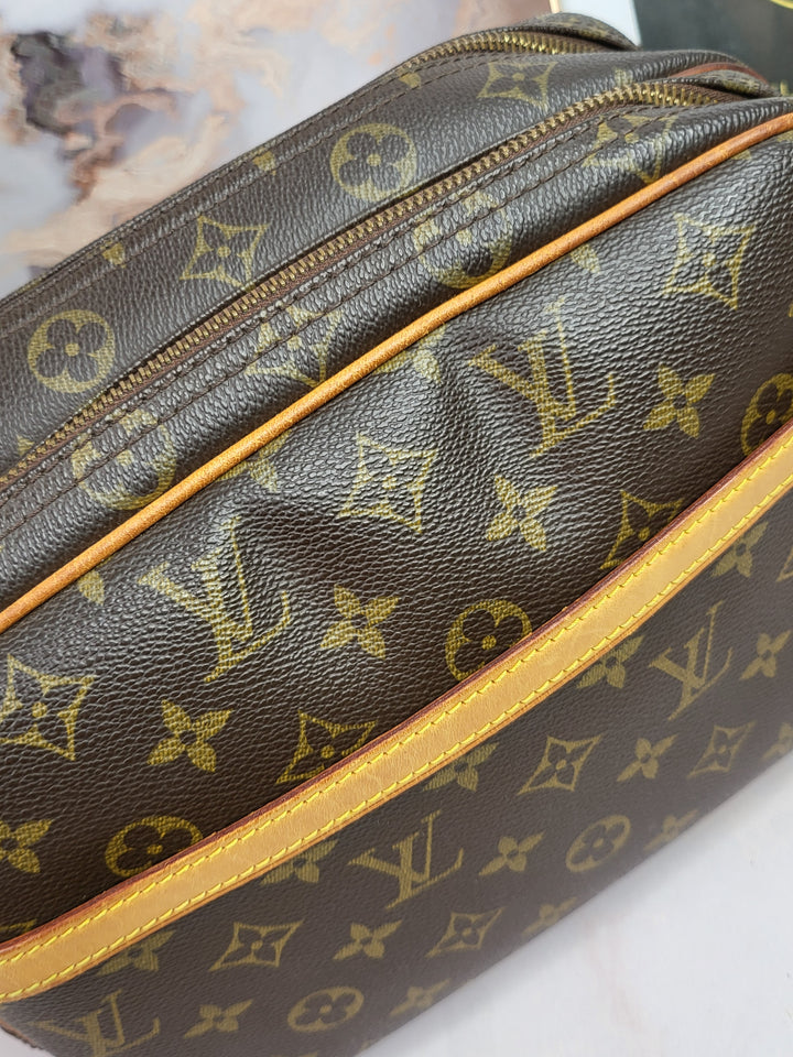 Louis Vuitton Monogram Reporter