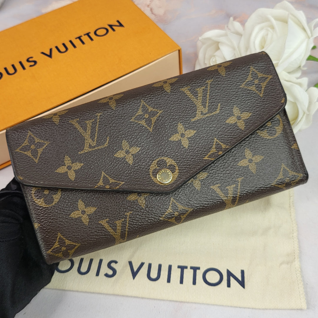 Louis Vuitton Monogram Sarah Wallet