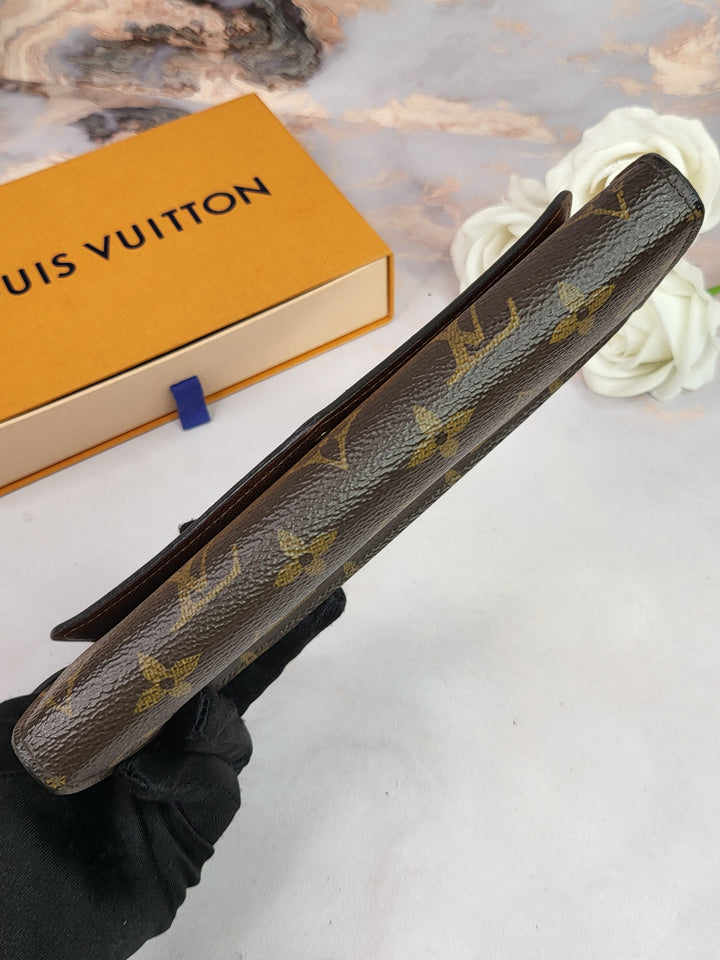 Louis Vuitton Monogram Sarah Wallet