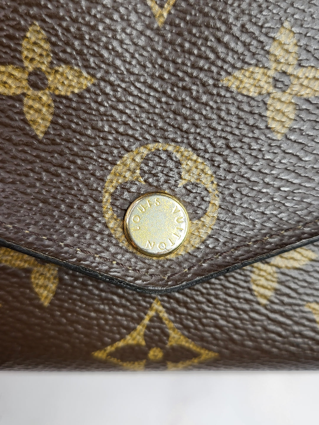 Louis Vuitton Monogram Sarah Wallet