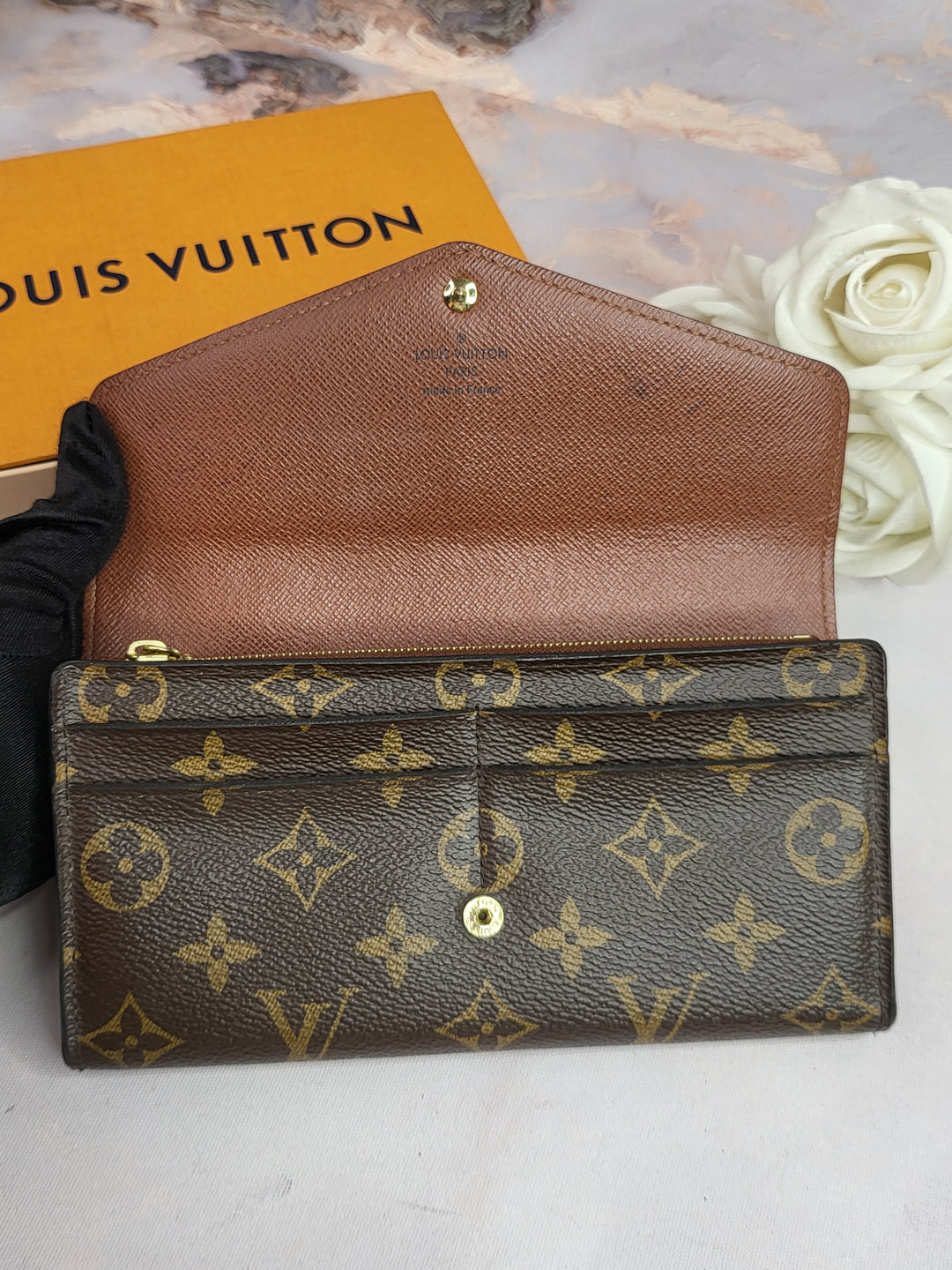 Louis Vuitton Monogram Sarah Wallet