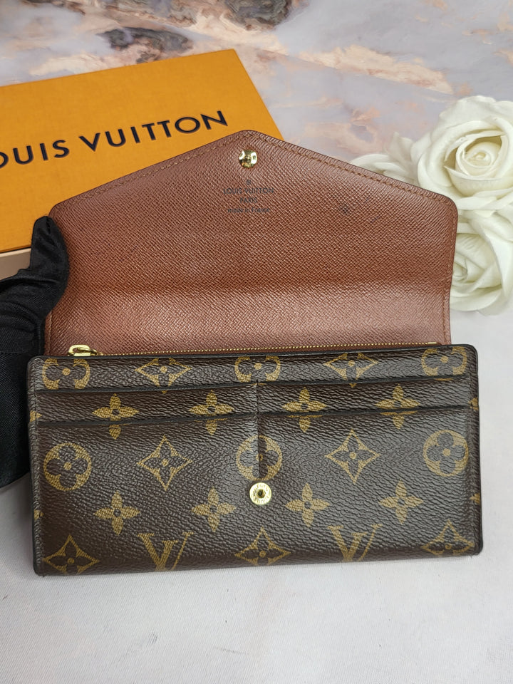 Louis Vuitton Monogram Sarah Wallet