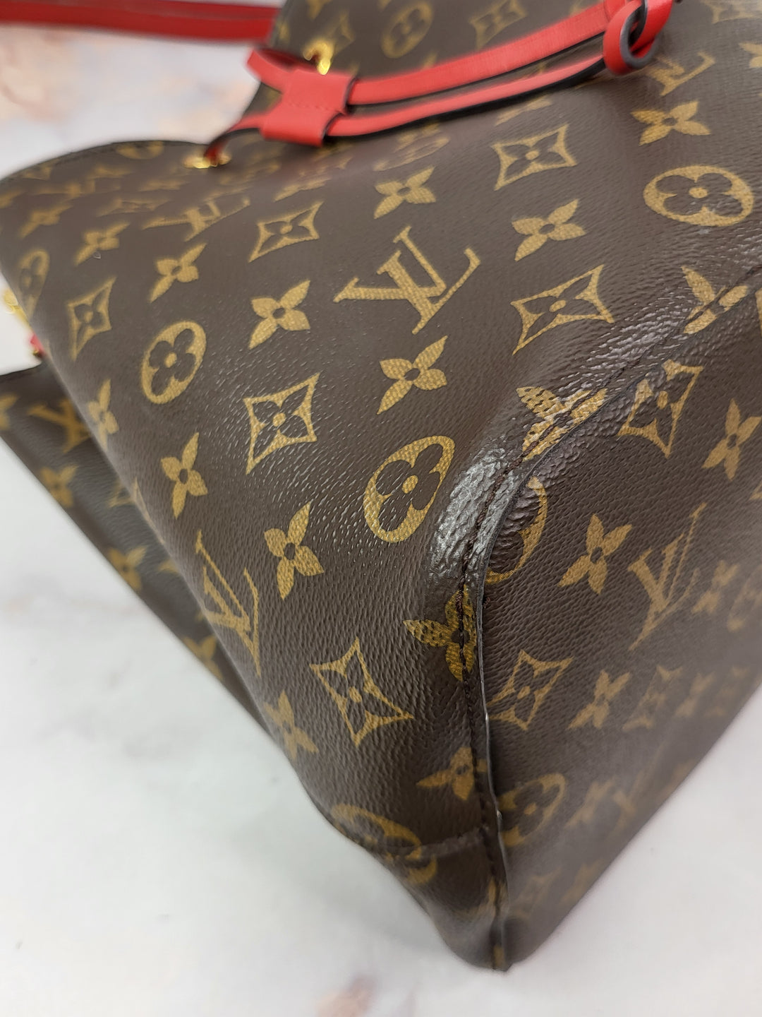 Louis Vuitton Monogram Neo Noe PM