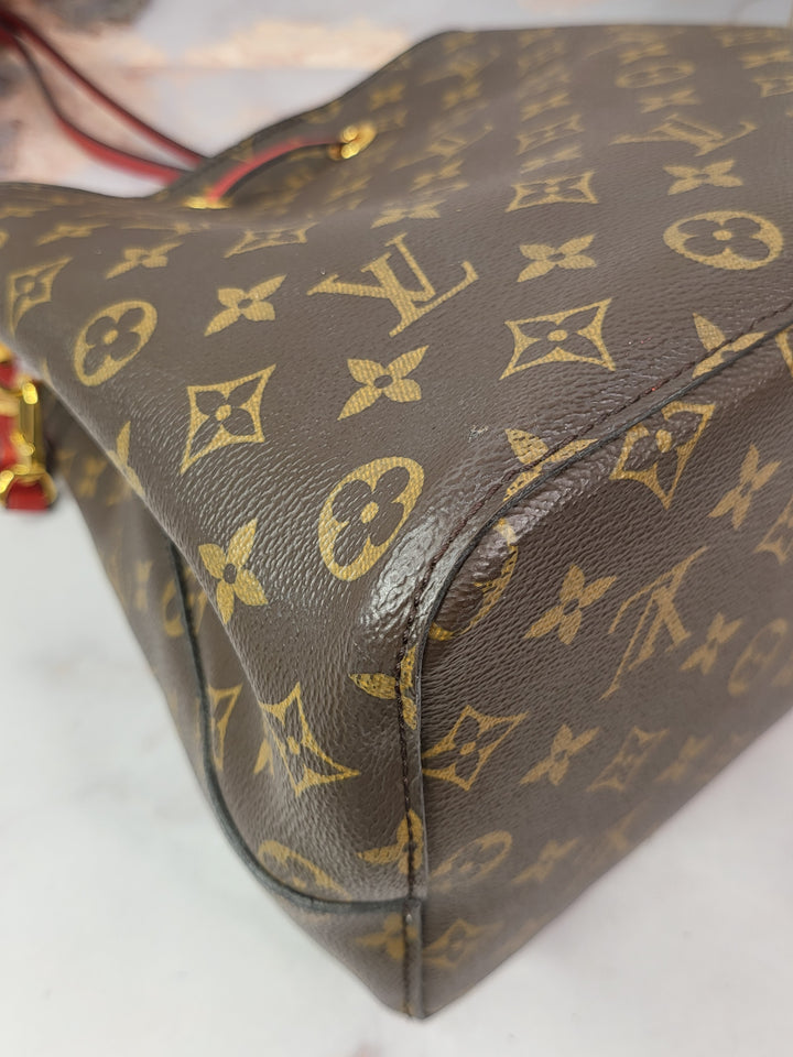 Louis Vuitton Monogram Neo Noe PM