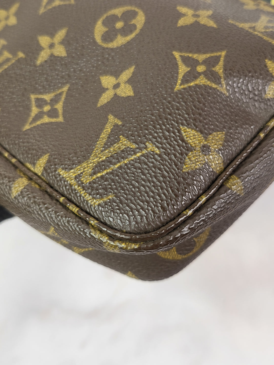 Louis Vuitton Monogram Vintage Pochette Accessoiries