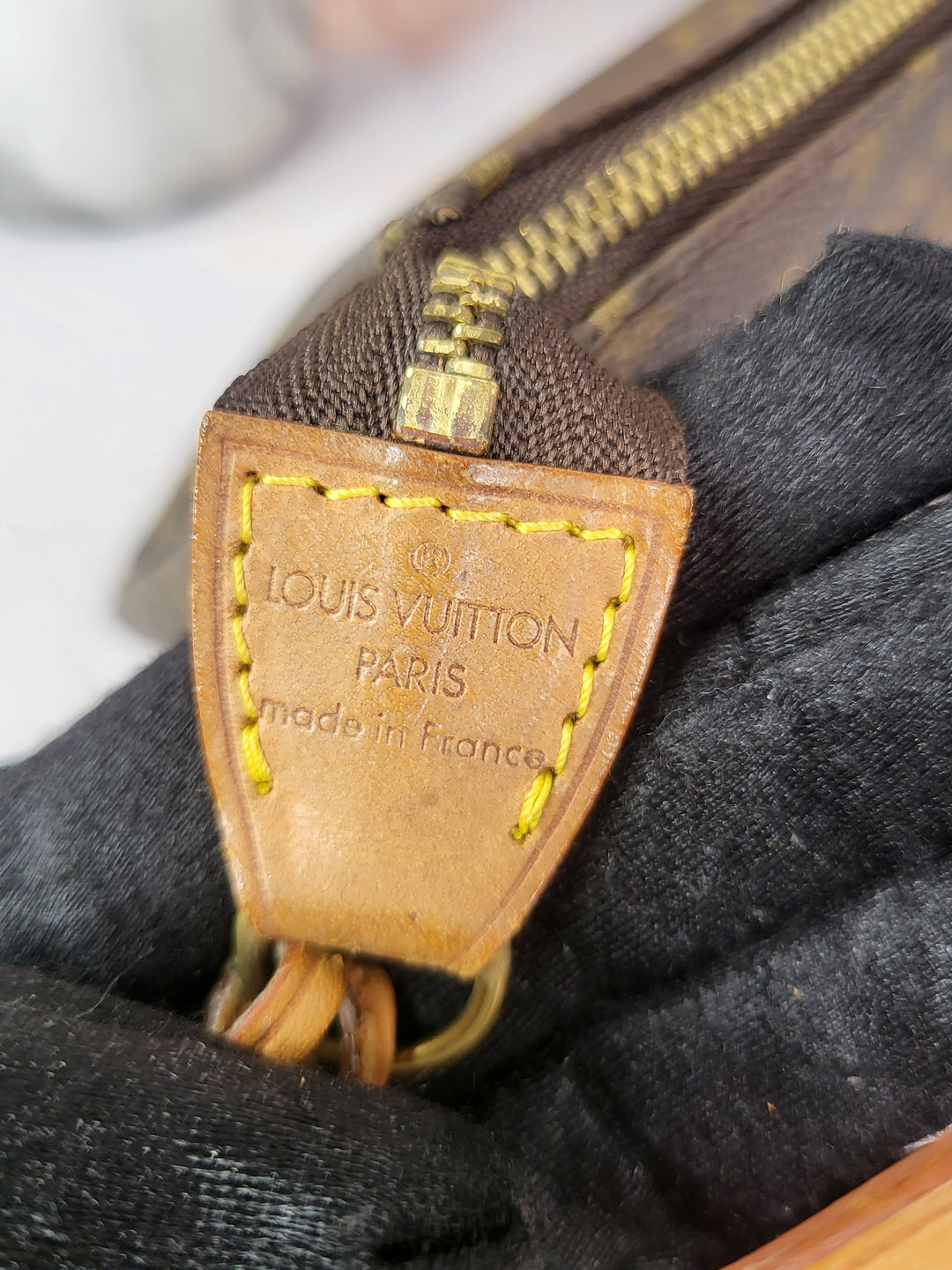 Louis Vuitton Monogram Vintage Pochette Accessoiries