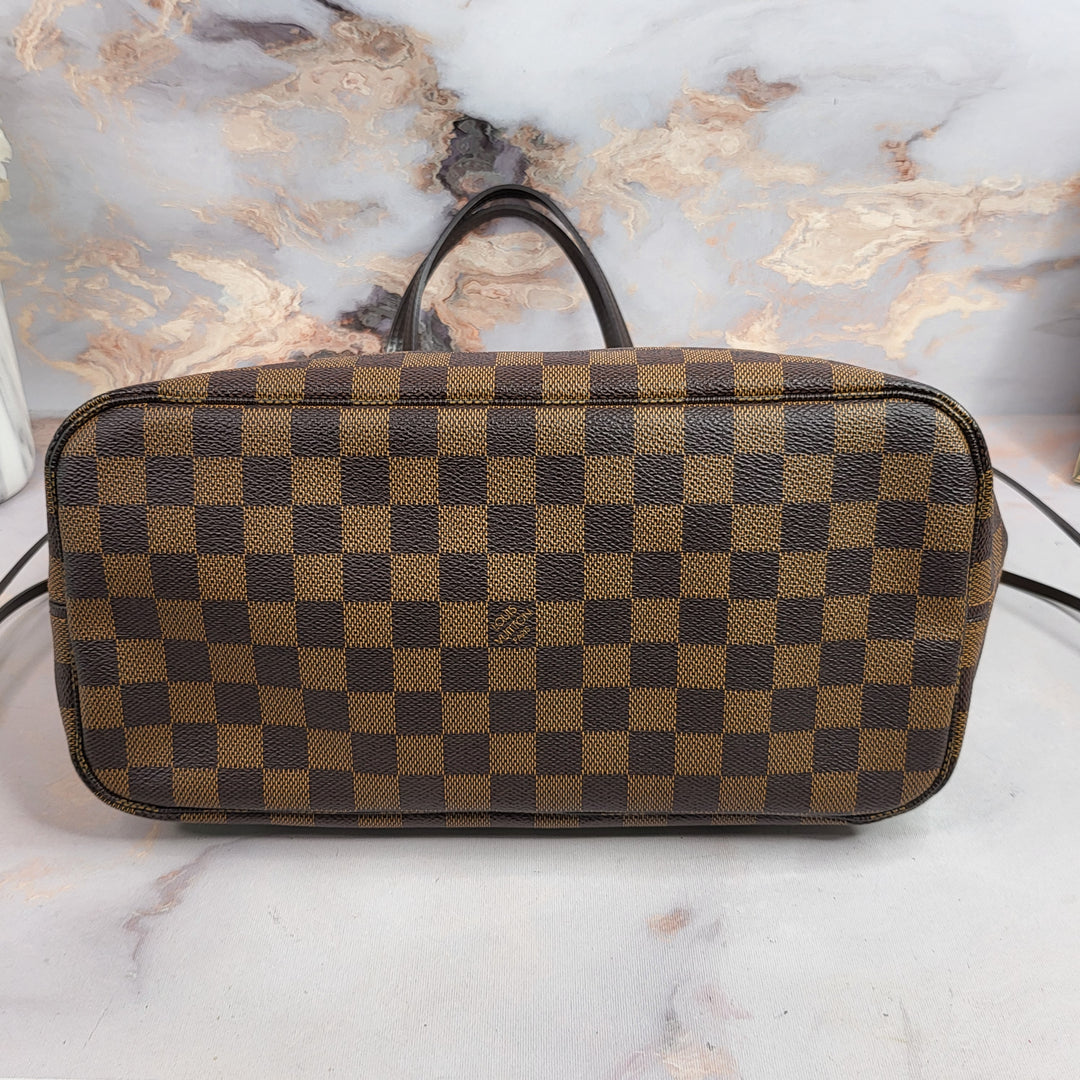 Louis Vuitton Damier Ebene Neverfull MM