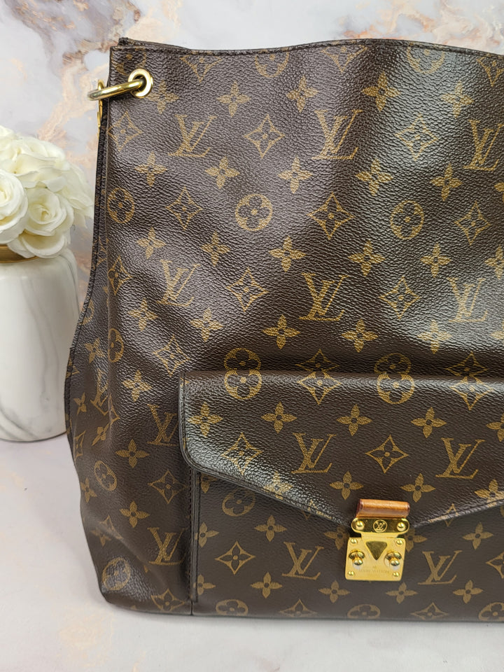 Louis Vuitton Monogram Metis Hobo