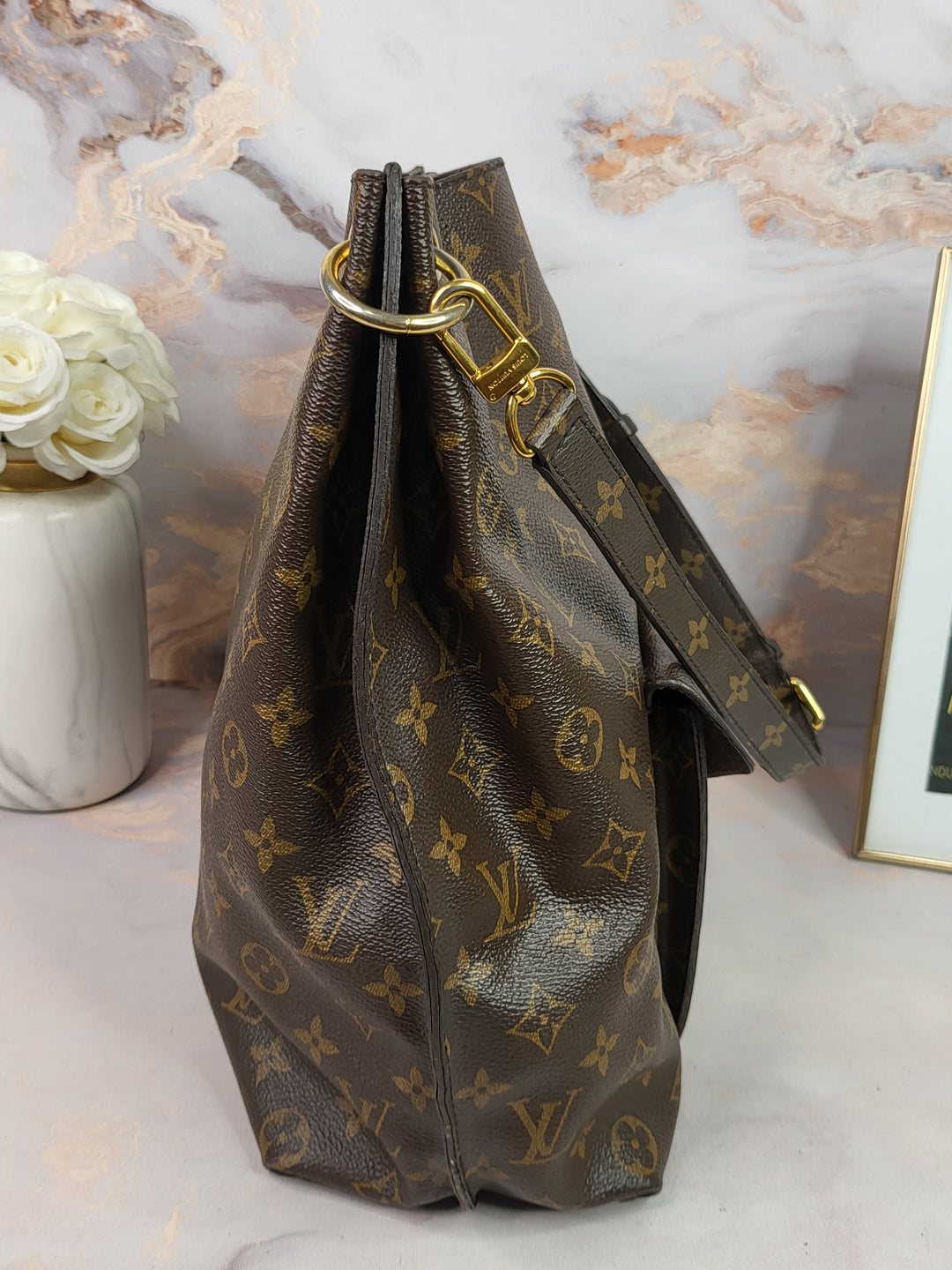 Louis Vuitton Monogram Metis Hobo