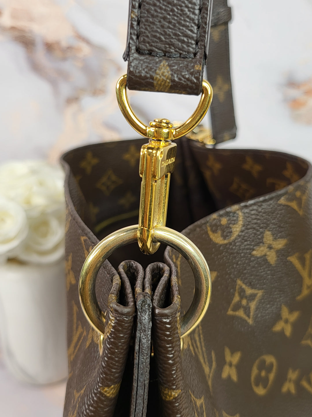 Louis Vuitton Monogram Metis Hobo