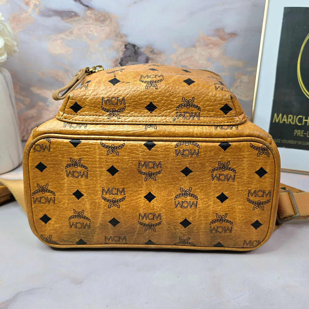 cognac yellow leather backpack Sneaker Carry On Travel Bag - TSA Approved - - Waterproof - The Kimberly Backpack has two zipper pockets on the side of the bag with long zipper Mia K pullers Mustard Yellow Leather Travel Laptop