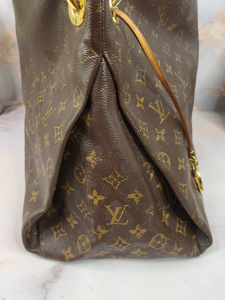 Louis Vuitton Monogram Artsy