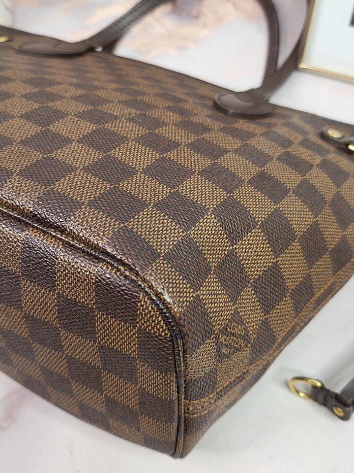 Louis Vuitton Damier Ebene Neverfull PM