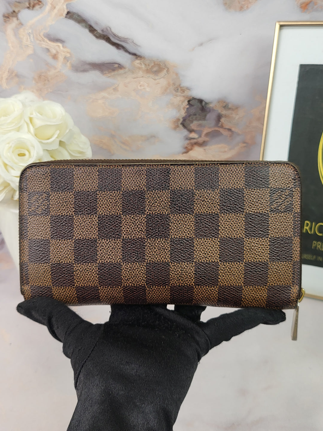 Louis Vuitton Damier Ebene Zippy Wallet