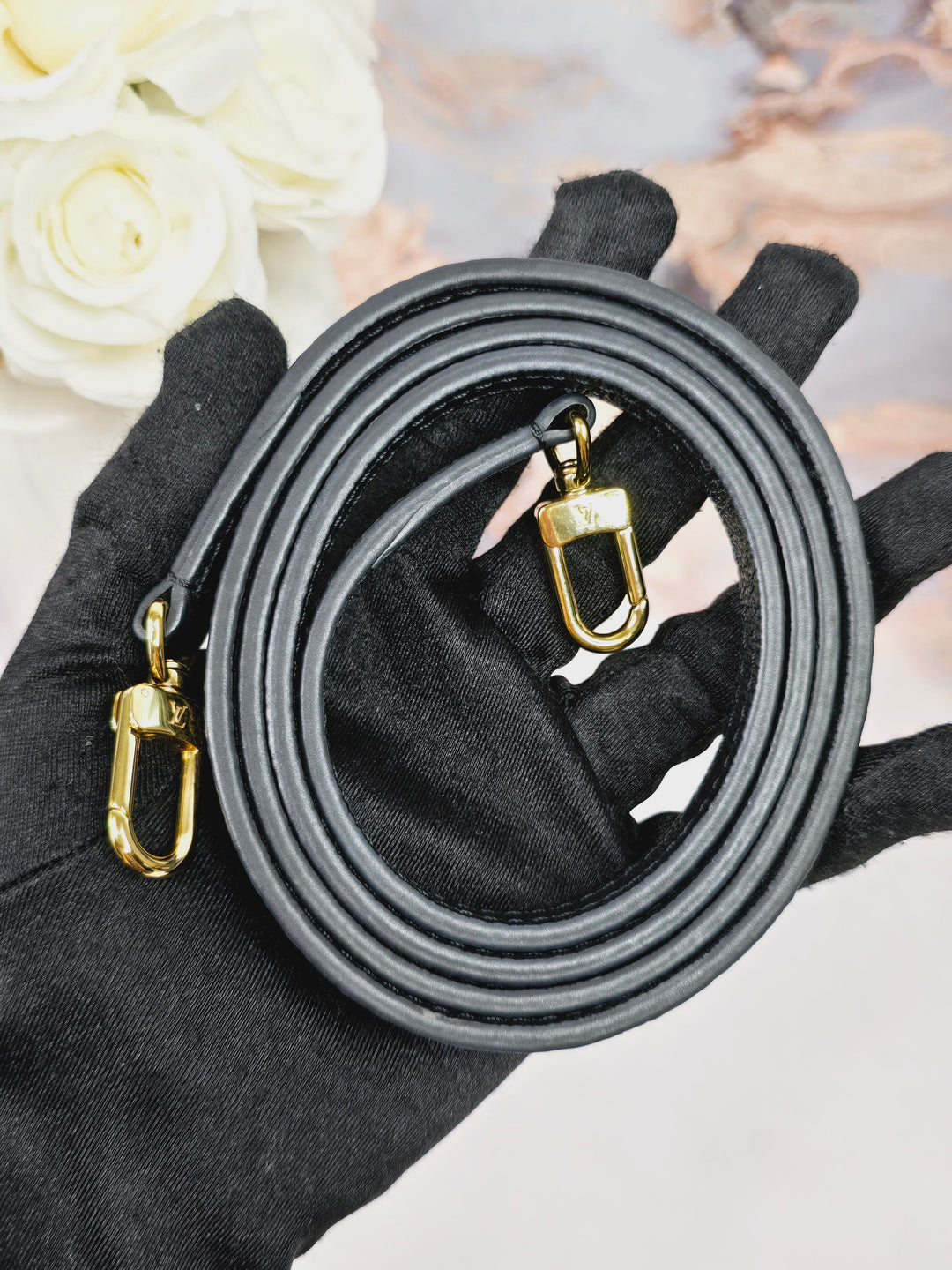 Louis Vuitton Empreinte Noir Petite Sac Plat