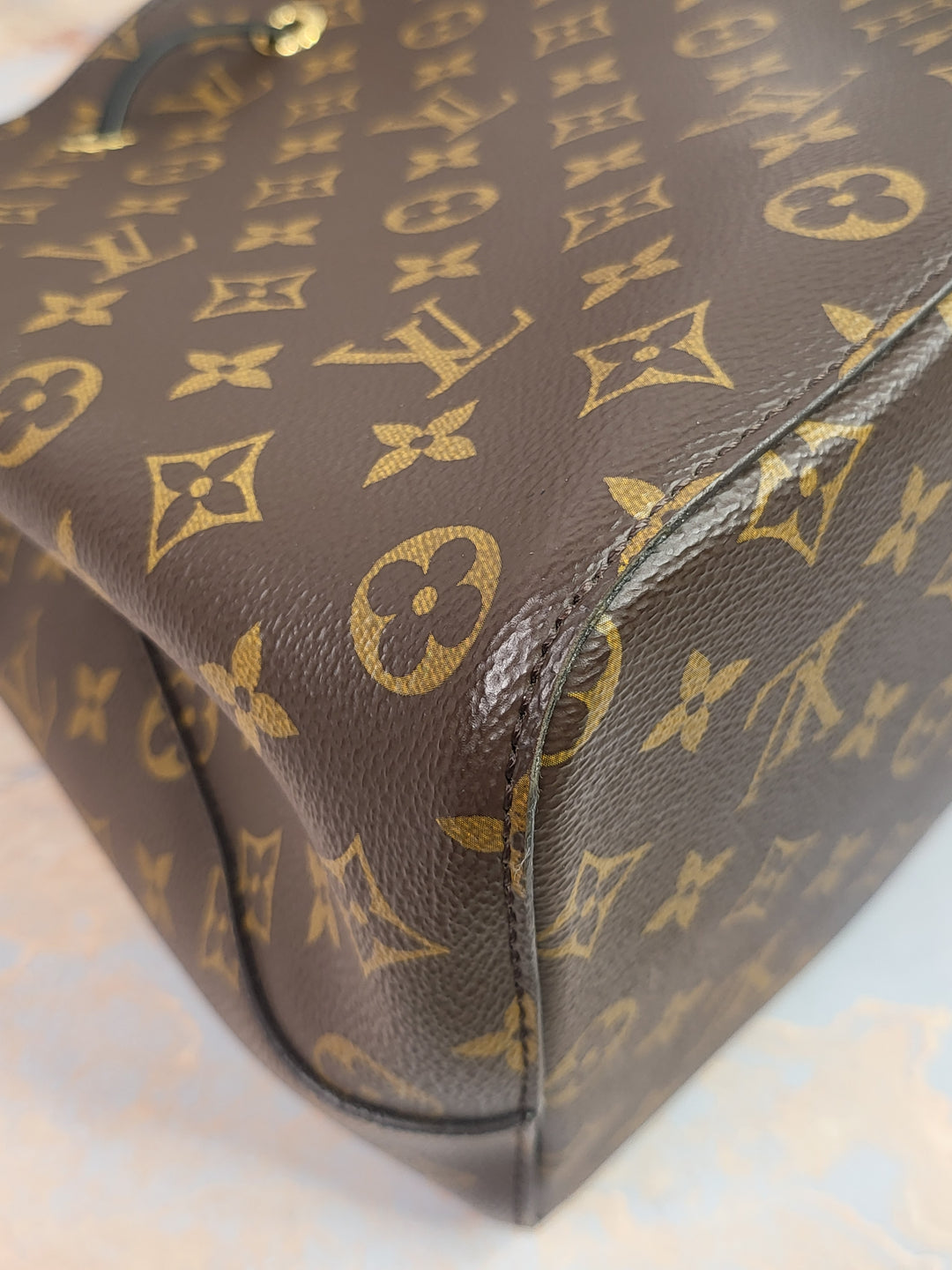 Louis Vuitton Monogram Neo Noe Noir Bucket Bag