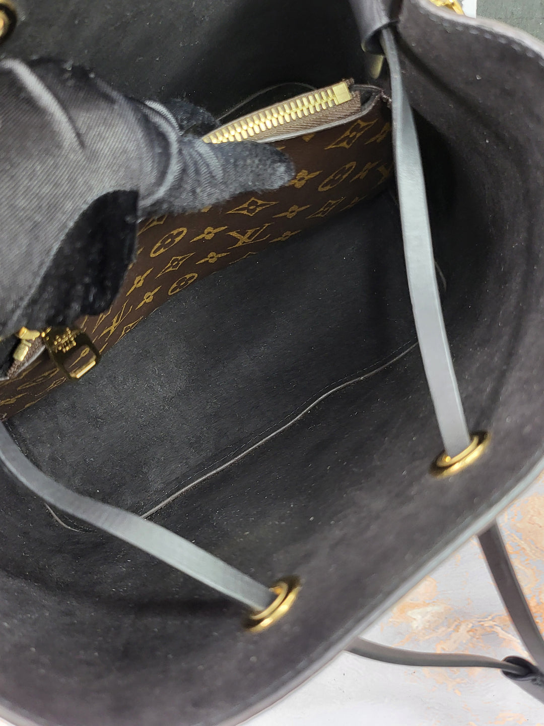 Louis Vuitton Monogram Neo Noe Noir Bucket Bag