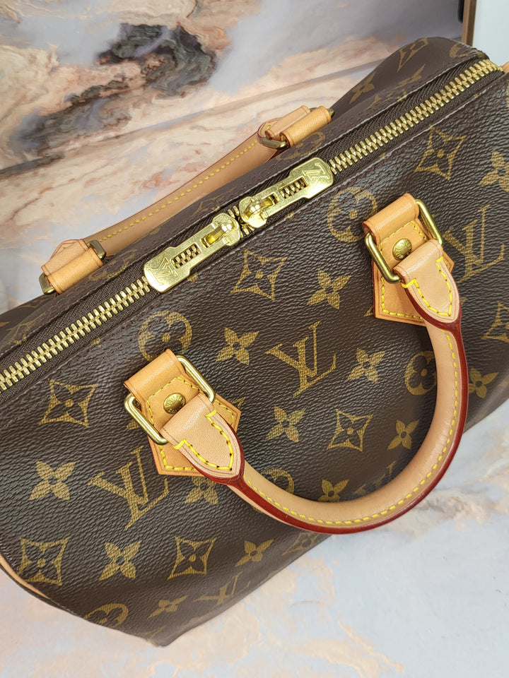 Louis Vuitton Monogram Speedy 25 Bandouliere