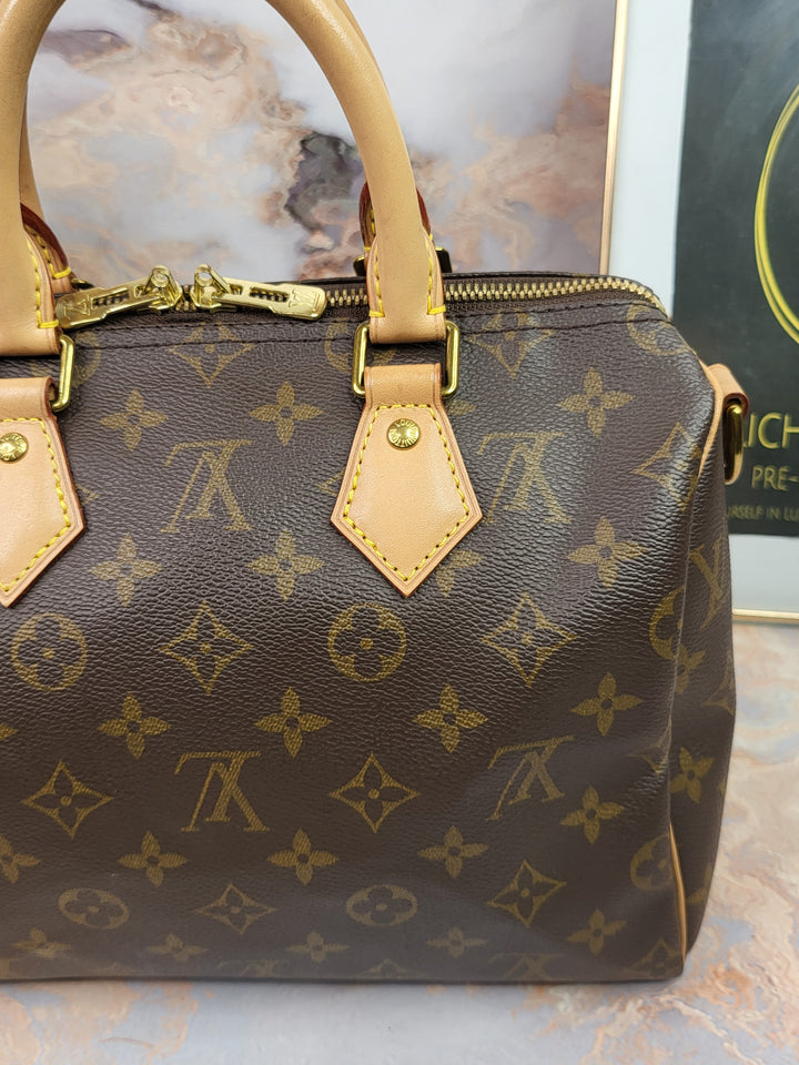 Louis Vuitton Monogram Speedy 25 Bandouliere