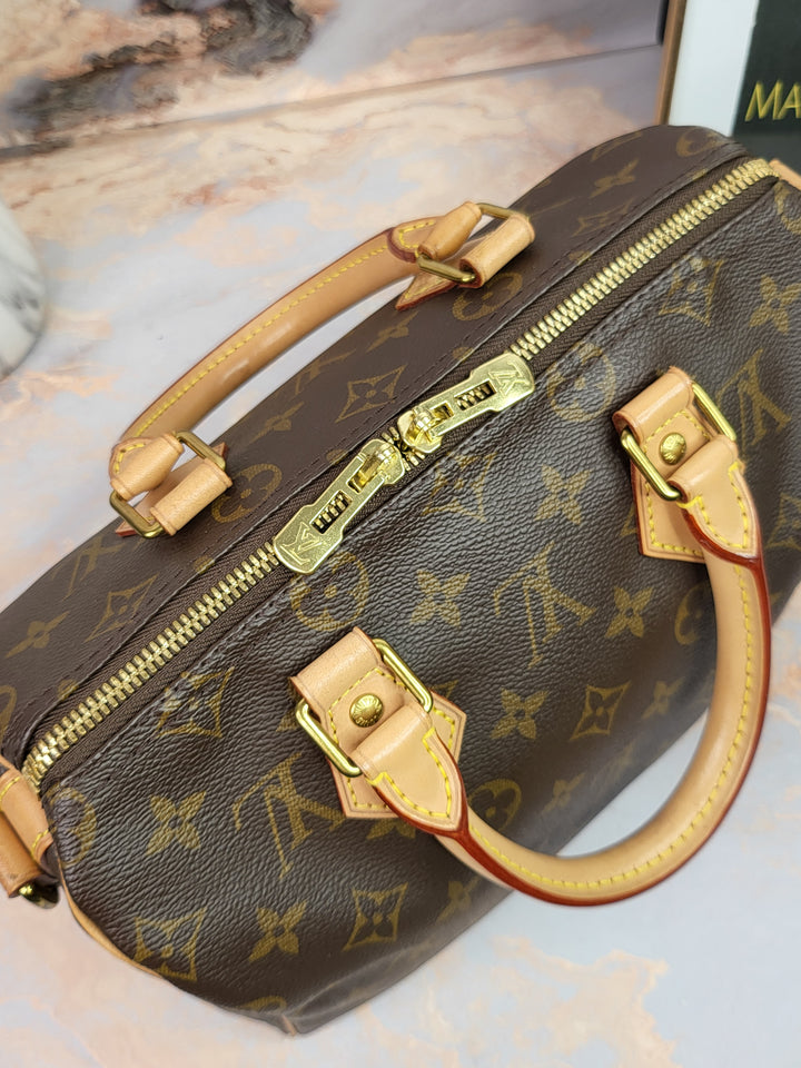 Louis Vuitton Monogram Speedy 25 Bandouliere