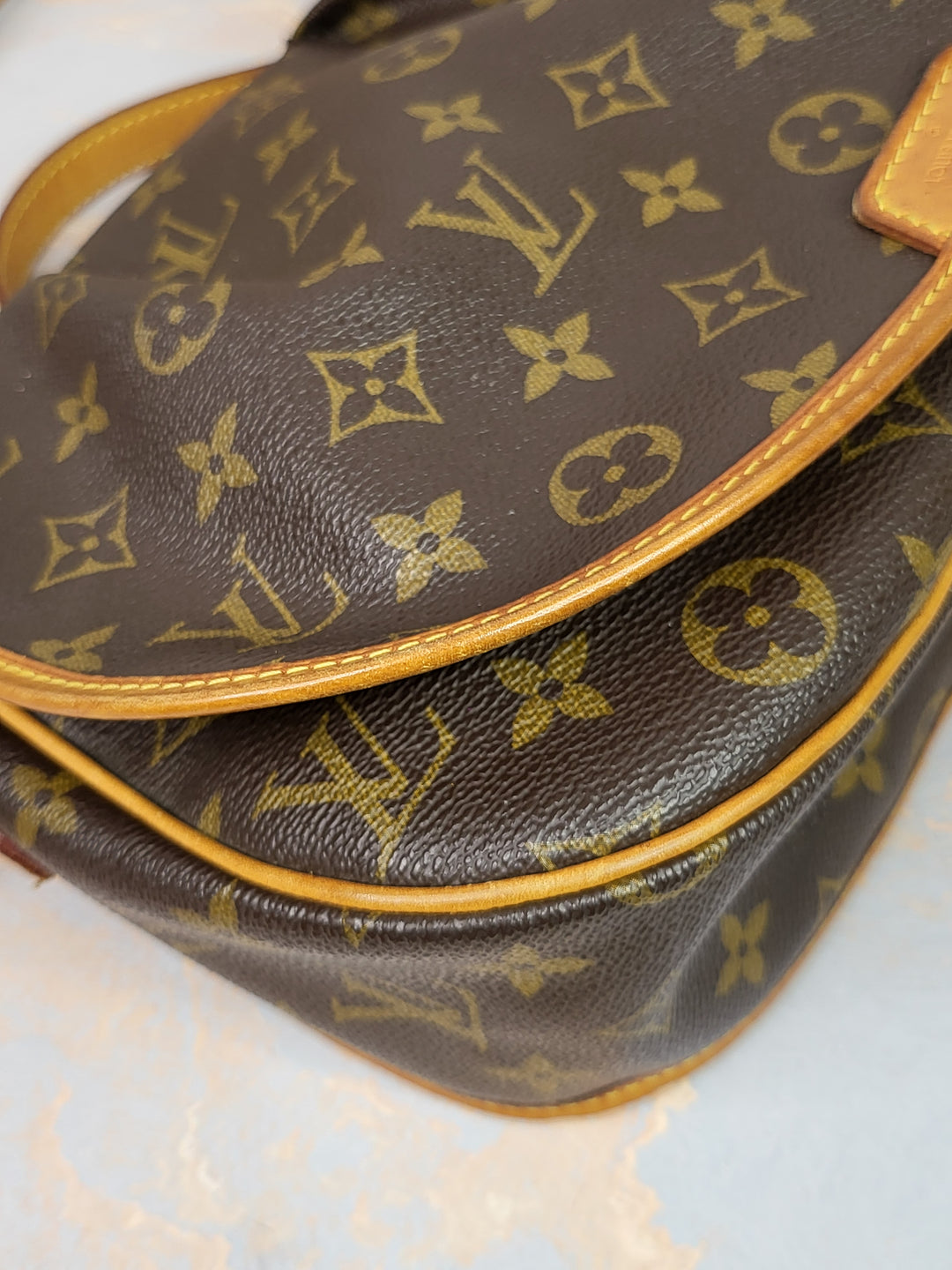 Louis Vuitton Monogram Menilmontant PM