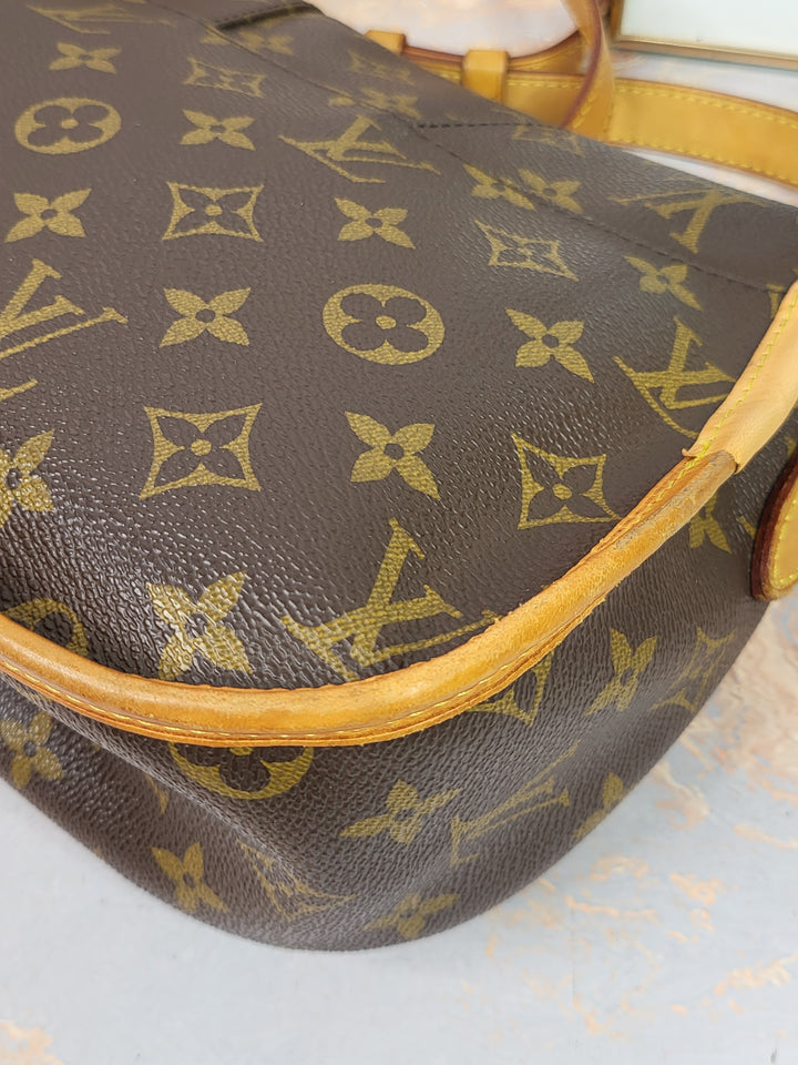 Louis Vuitton Monogram Menilmontant PM