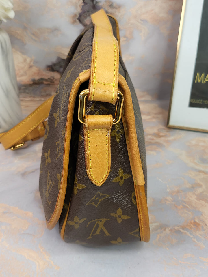 Louis Vuitton Monogram Menilmontant PM