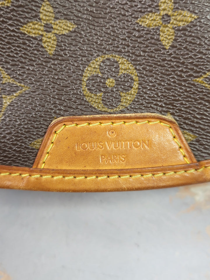 Louis Vuitton Monogram Menilmontant PM