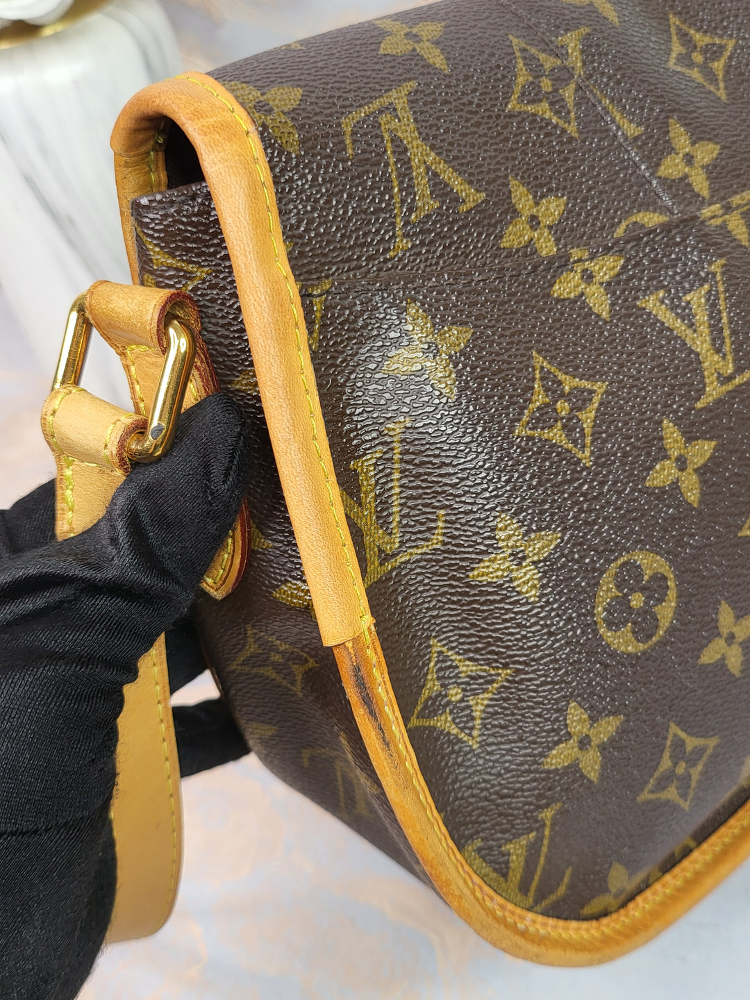 Louis Vuitton Monogram Menilmontant PM