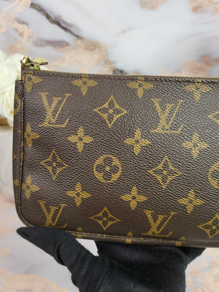 Louis Vuitton Monogram Pochette Accessories